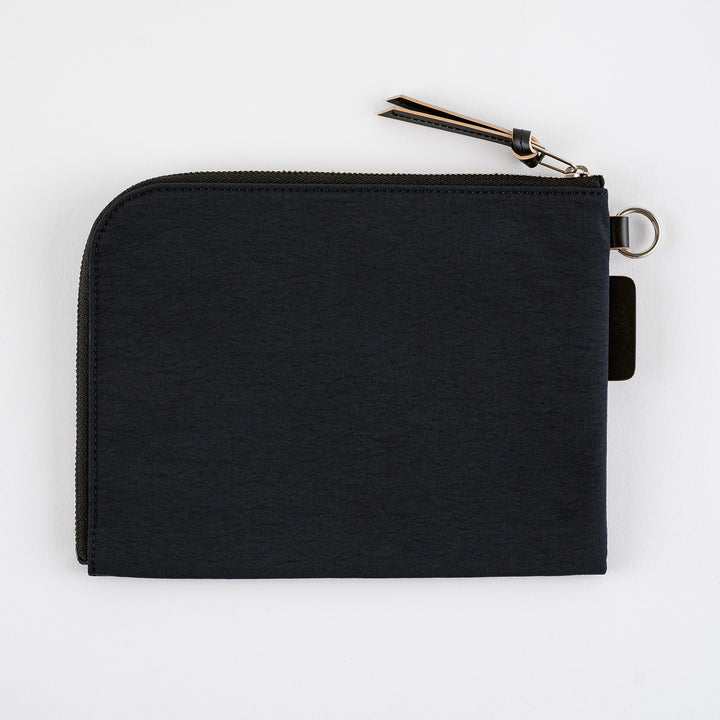 Tragen Flat Pouch | Black