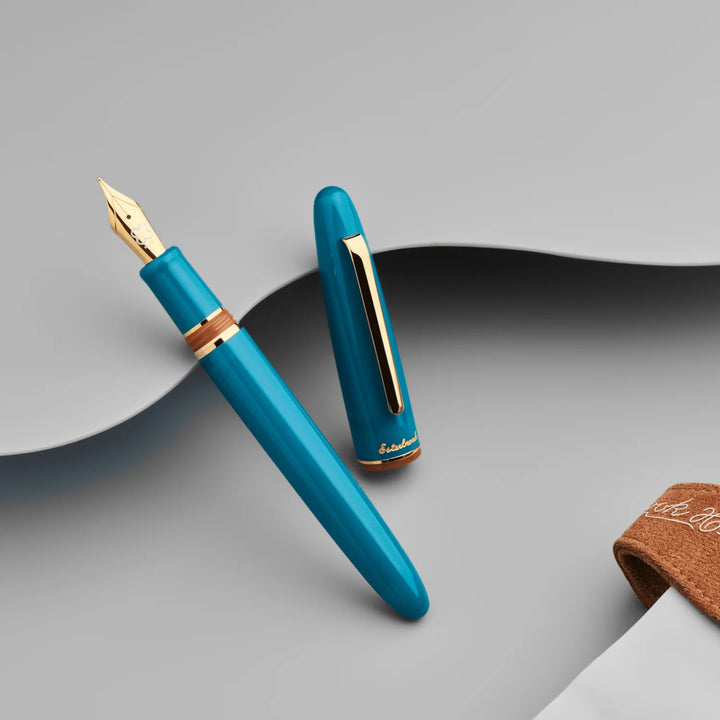 Estie Fountain Pen | Back to the Land | Funky Lake