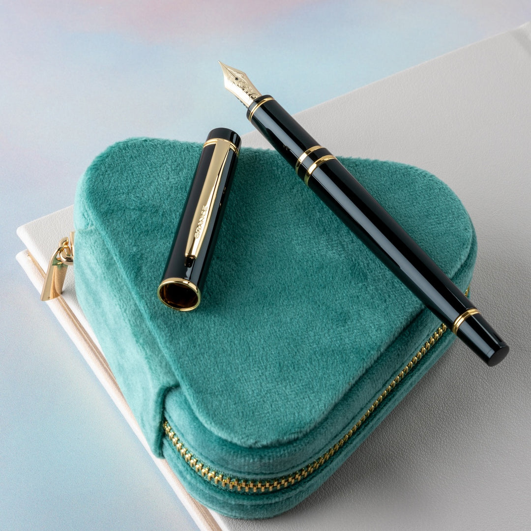 Grance Fountain Pen | Black | 14k Gold Nib